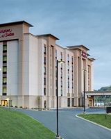 Hampton Inn & Suites Papermill Drive