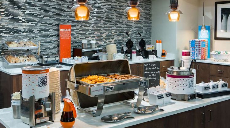 Hampton Inn & Suites Papermill Drive Restaurant