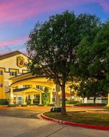 Super 8 by Wyndham Lubbock West