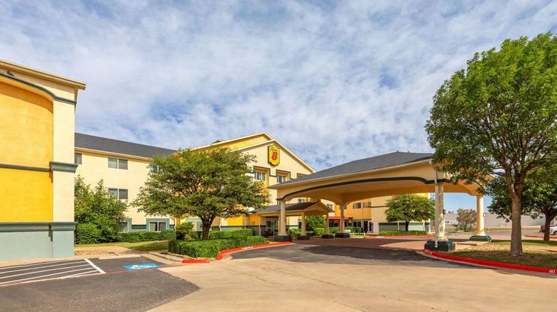 <b>Super 8 by Wyndham Lubbock West Exterior</b>. Images powered by <a href="https://iceportal.shijigroup.com/" title="IcePortal" target="_blank">IcePortal</a>.
