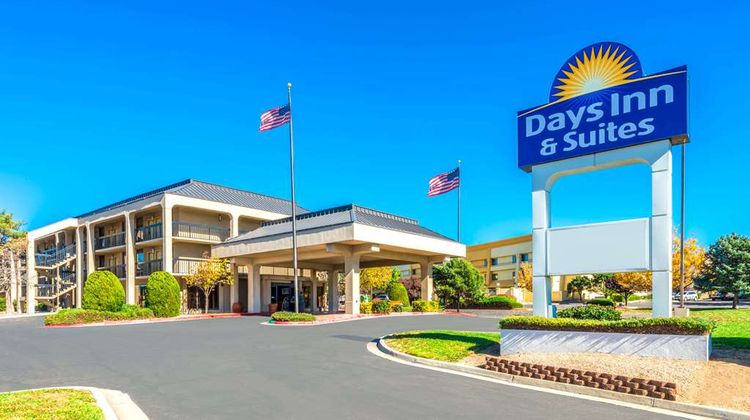 Days Inn & Suites Albuquerque North Exterior