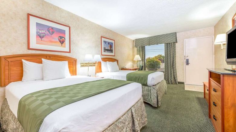 <b>Days Inn & Suites Albuquerque North Room</b>. Images powered by <a href="https://iceportal.shijigroup.com/" title="IcePortal" target="_blank">IcePortal</a>.