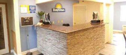 Days Inn West Branch Iowa City Area Lobby