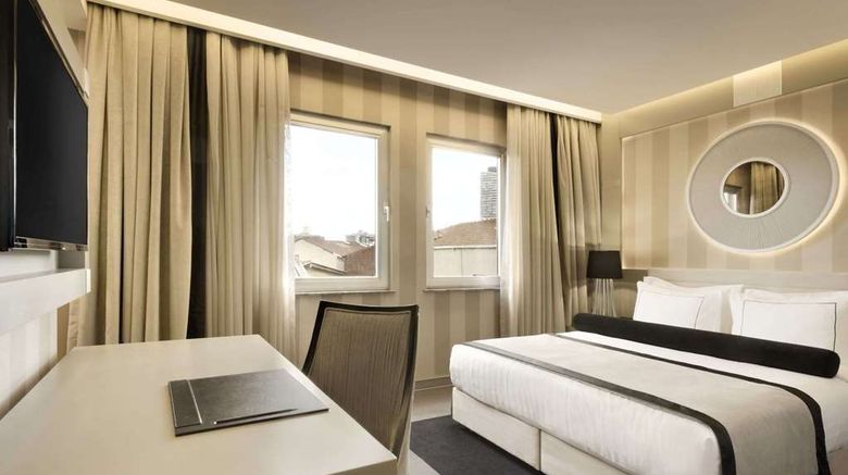 <b>Ramada Hotel & Suites Istanbul Sisli Room</b>. Images powered by <a href="https://iceportal.shijigroup.com/" title="IcePortal" target="_blank">IcePortal</a>.