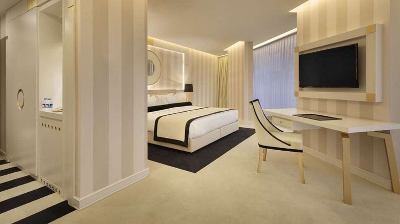 <b>Ramada Hotel & Suites Istanbul Sisli Suite</b>. Images powered by <a href="https://iceportal.shijigroup.com/" title="IcePortal" target="_blank">IcePortal</a>.