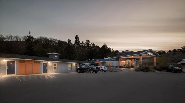 <b>Travelodge By Wyndham Rapid City Exterior</b>. Images powered by <a href="https://iceportal.shijigroup.com/" title="IcePortal" target="_blank">IcePortal</a>.