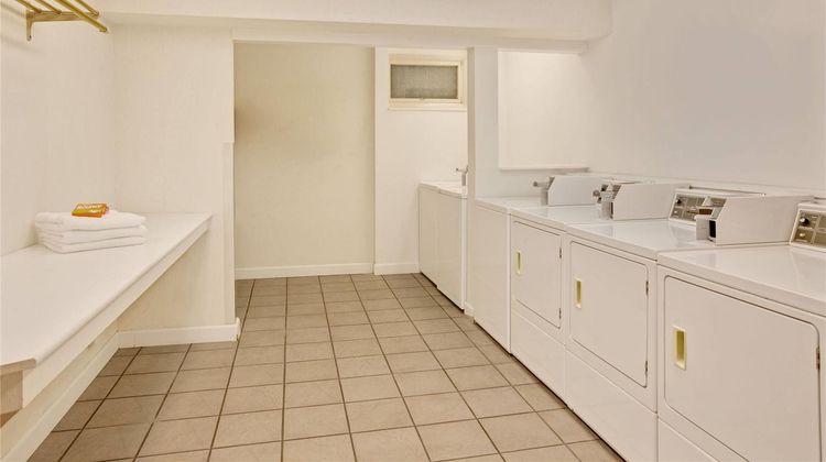 Travelodge By Wyndham Rapid City Other