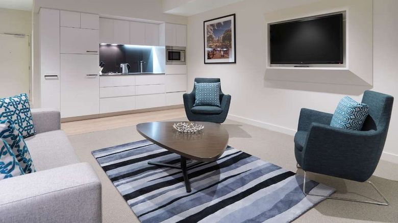 <b>Wyndham Hotel Melbourne Suite</b>. Images powered by <a href="https://iceportal.shijigroup.com/" title="IcePortal" target="_blank">IcePortal</a>.