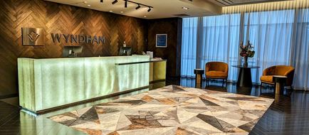 Wyndham Hotel Melbourne Lobby