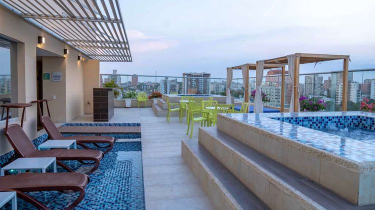 Wyndham Garden Barranquilla Pool