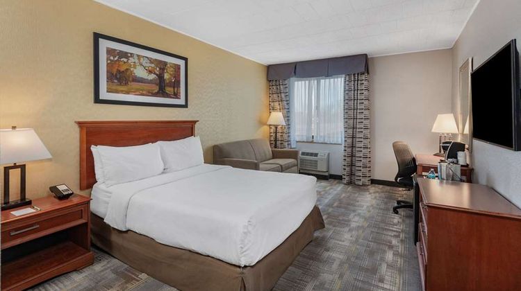 Wyndham Garden York Room