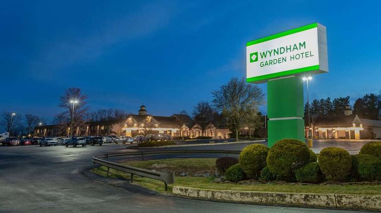 Wyndham Garden York Exterior