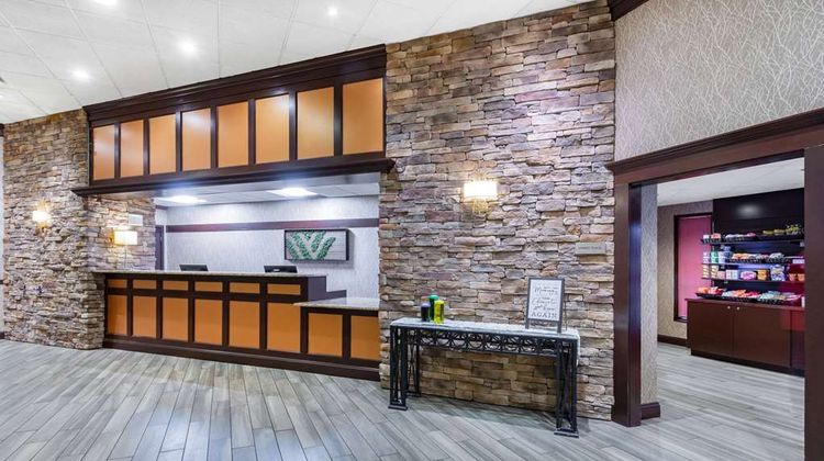 Wyndham Garden York Lobby