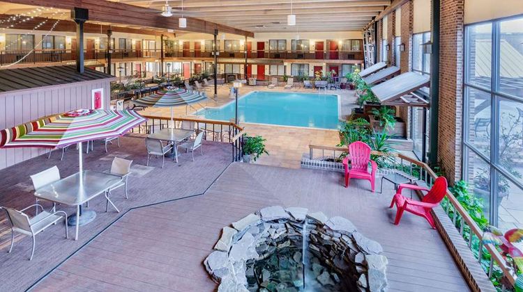 Wyndham Garden York Pool