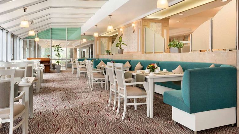 <b>Wyndham Tashkent Restaurant</b>. Images powered by <a href="https://iceportal.shijigroup.com/" title="IcePortal" target="_blank">IcePortal</a>.