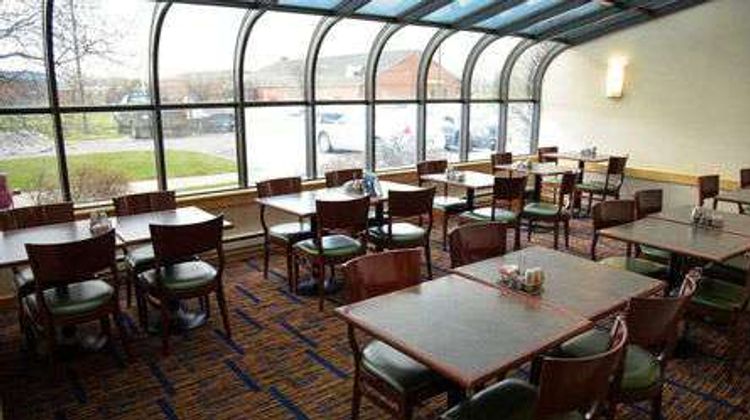 Wyndham Garden Fort Wayne Restaurant