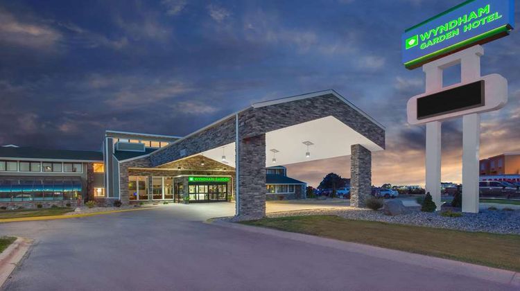 Wyndham Garden Fort Wayne Exterior