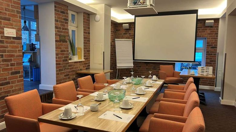 <b>Best Western Plus Waldschloesschen Meeting</b>. Images powered by <a href="https://iceportal.shijigroup.com/" title="IcePortal" target="_blank">IcePortal</a>.