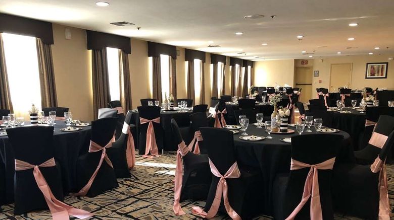 <b>Best Western Plus Heritage Inn Meeting</b>. Images powered by <a href="https://iceportal.shijigroup.com/" title="IcePortal" target="_blank">IcePortal</a>.