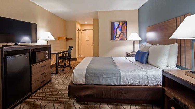 Best Western Plus Heritage Inn Room
