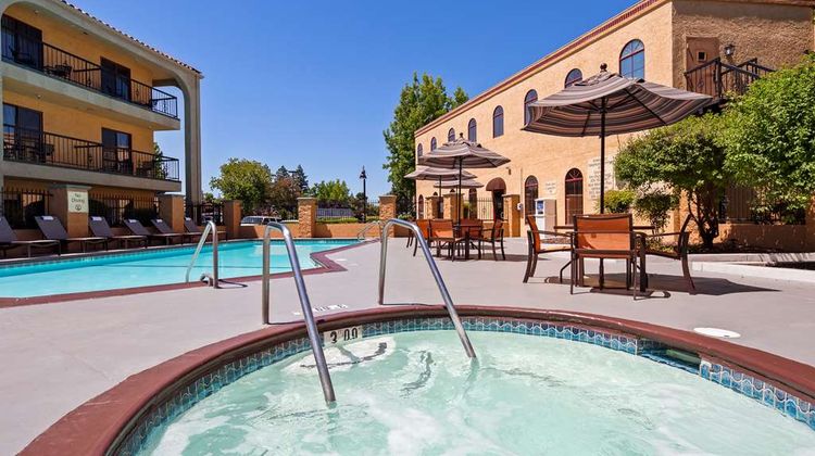 Best Western Plus Heritage Inn Pool