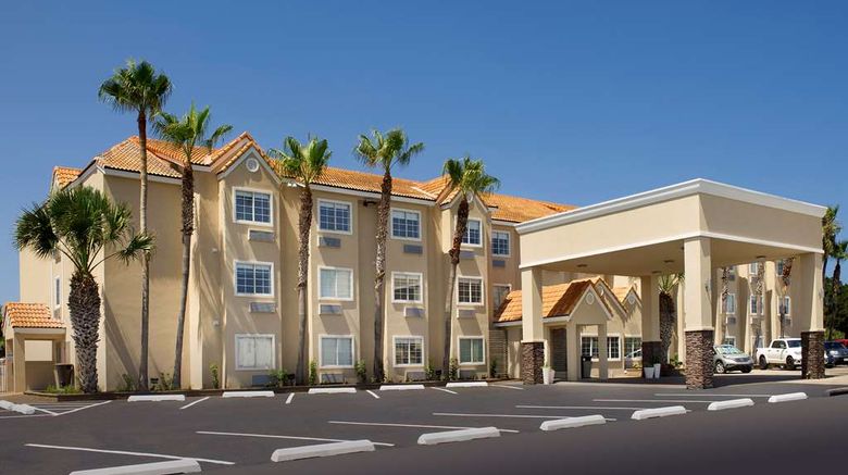 <b>Best Western Beachside Inn Exterior</b>. Images powered by <a href="https://iceportal.shijigroup.com/" title="IcePortal" target="_blank">IcePortal</a>.