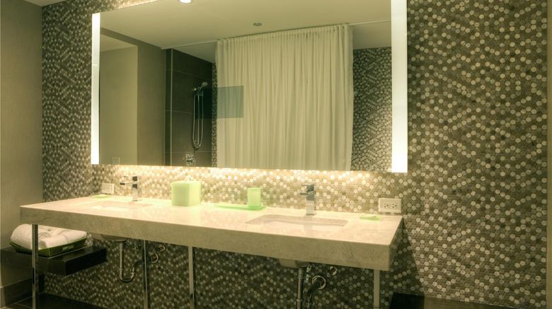 <b>Hyatt Centric The Loop Chicago Suite</b>. Images powered by <a href="https://iceportal.shijigroup.com/" title="IcePortal" target="_blank">IcePortal</a>.