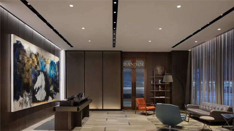 <b>Hyatt Centric The Loop Chicago Lobby</b>. Images powered by <a href="https://iceportal.shijigroup.com/" title="IcePortal" target="_blank">IcePortal</a>.