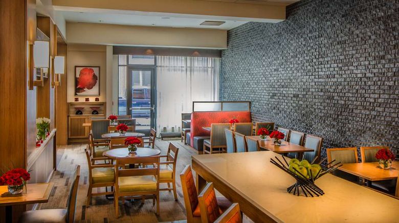 <b>Hyatt Place Baltimore Inner Harbor Restaurant</b>. Images powered by <a href="https://iceportal.shijigroup.com/" title="IcePortal" target="_blank">IcePortal</a>.