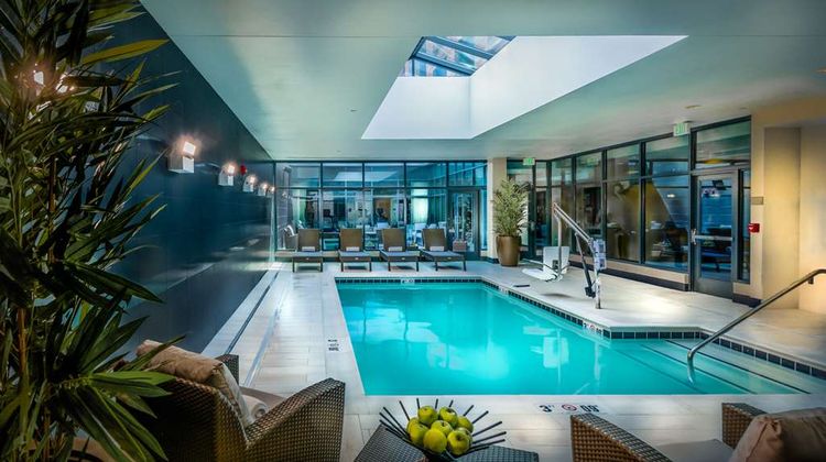 Hyatt Place Baltimore Inner Harbor Pool