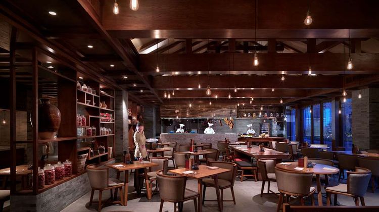 Jinmao Purelax Lijiang Restaurant