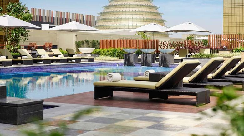 <b>Hyatt Regency Manila, City of Dreams Pool</b>. Images powered by <a href="https://iceportal.shijigroup.com/" title="IcePortal" target="_blank">IcePortal</a>.