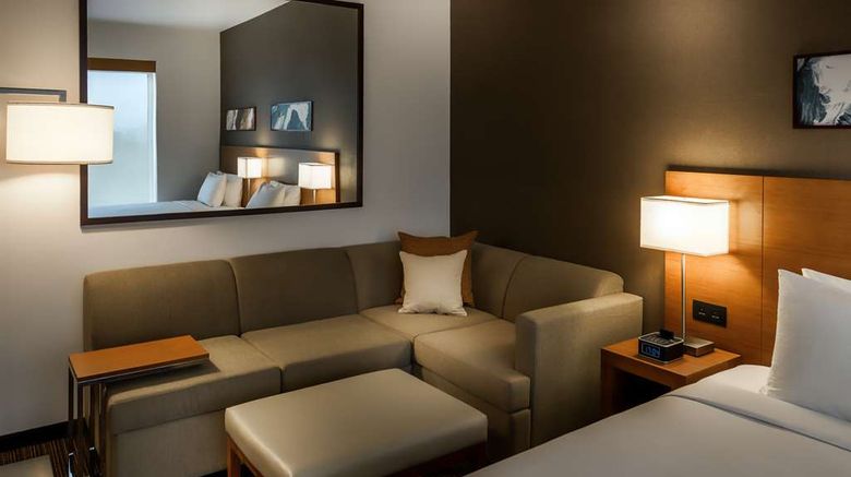 <b>Hyatt Place Gurgaon/Udyog Vihar Room</b>. Images powered by <a href="https://iceportal.shijigroup.com/" title="IcePortal" target="_blank">IcePortal</a>.