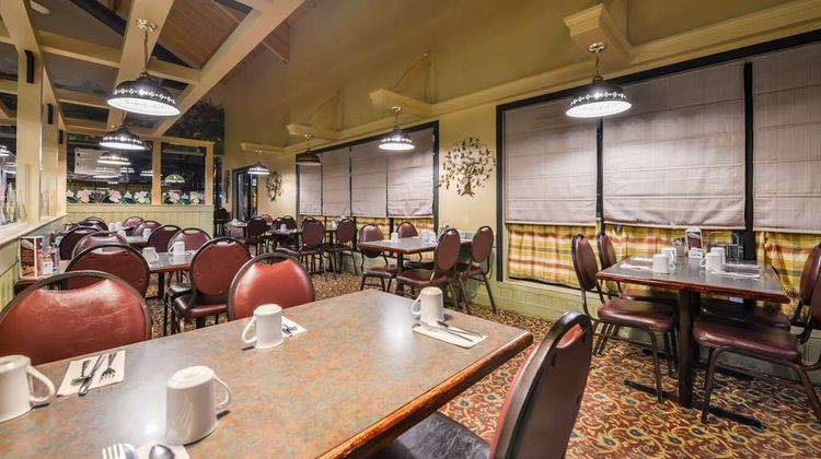 Canadas Best Value Inn, Whitecourt Restaurant
