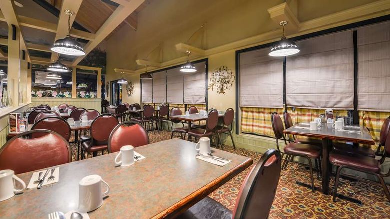 <b>Canadas Best Value Inn, Whitecourt Restaurant</b>. Images powered by <a href="https://iceportal.shijigroup.com/" title="IcePortal" target="_blank">IcePortal</a>.