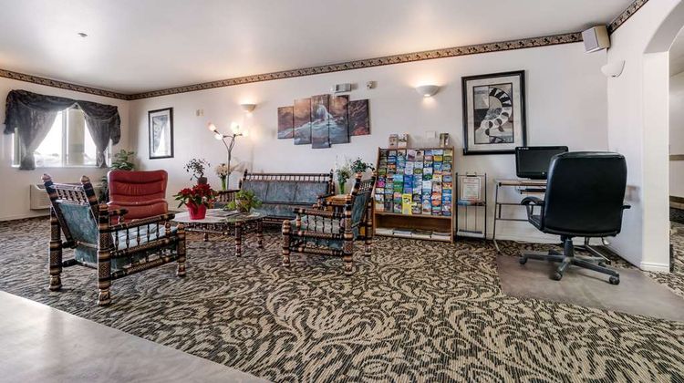 Americas Best Value Inn Green River Lobby
