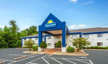 Days Inn & Suites Siler City