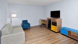 Days Inn & Suites Siler City Suite