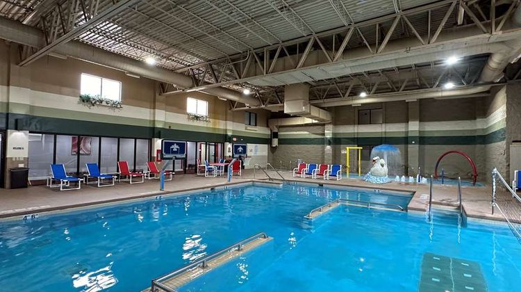Ramada Waupaca Pool