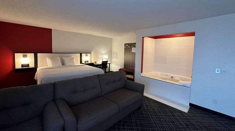 Ramada Waupaca Room