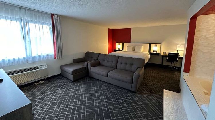 Ramada Waupaca Room