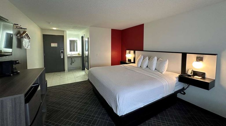 <b>Ramada Waupaca Room</b>. Images powered by <a href="https://iceportal.shijigroup.com/" title="IcePortal" target="_blank">IcePortal</a>.