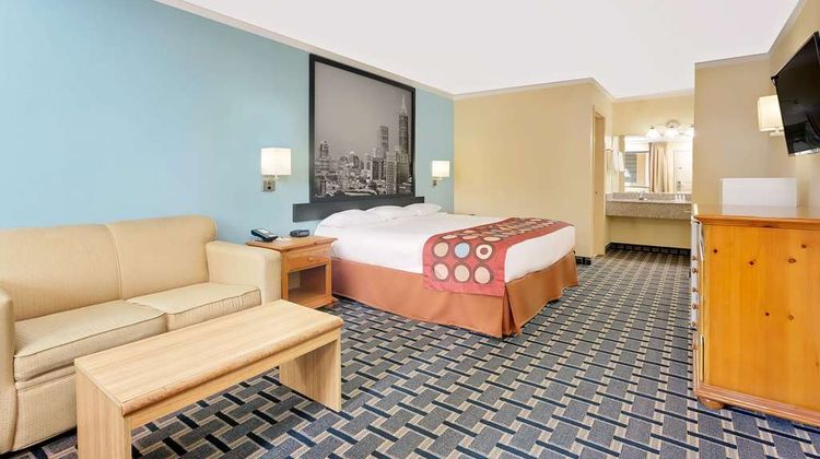 Super 8 Cartersville Room