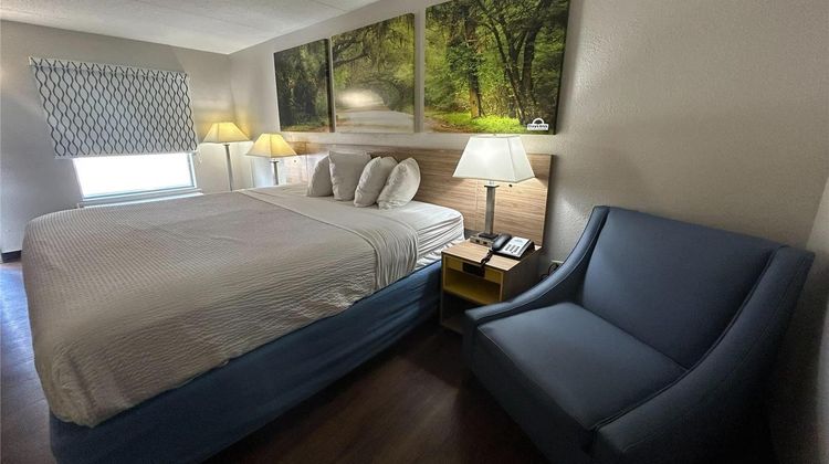 Days Inn Room