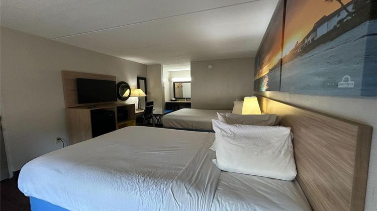 Days Inn Room