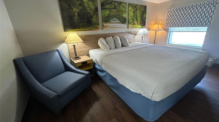 Days Inn Room