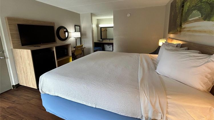 Days Inn Room