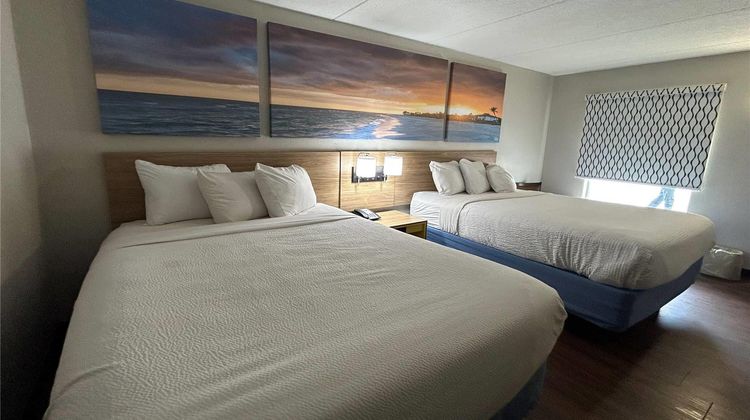 Days Inn Room