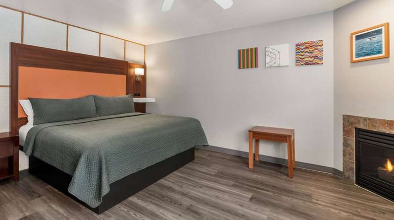 <b>Travelodge Depoe Bay Room</b>. Images powered by <a href="https://iceportal.shijigroup.com/" title="IcePortal" target="_blank">IcePortal</a>.