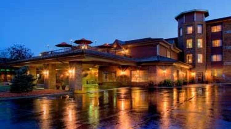 Grand Gateway Hotel Exterior